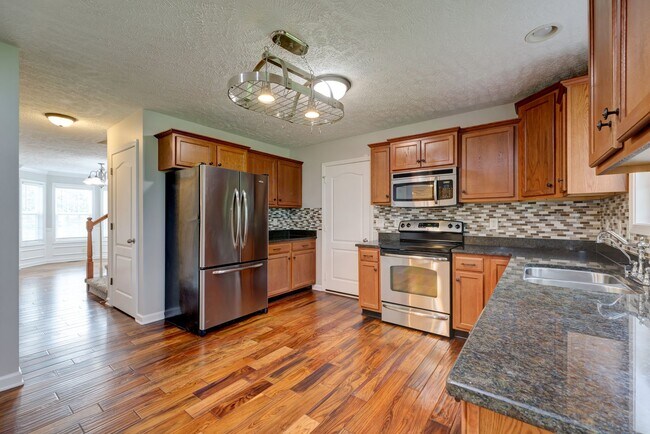 Building Photo - 791 Colin Ct