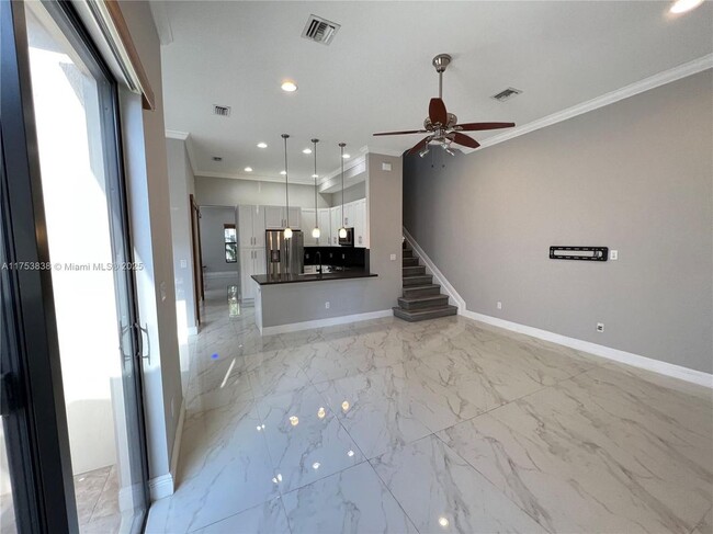 Building Photo - 8342 NW 39th Ct