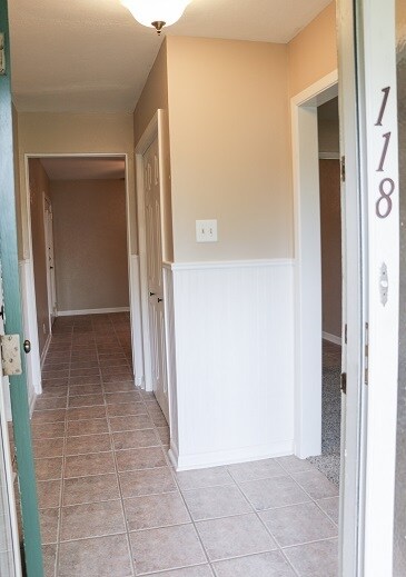 Entry - 118 Catalina Cir