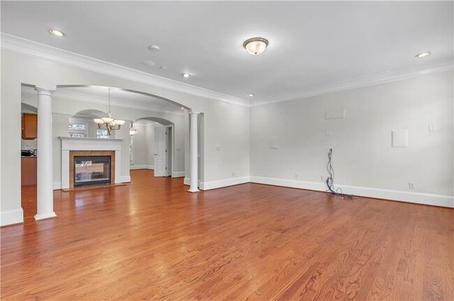 Building Photo - 2762 Durham Dr NE