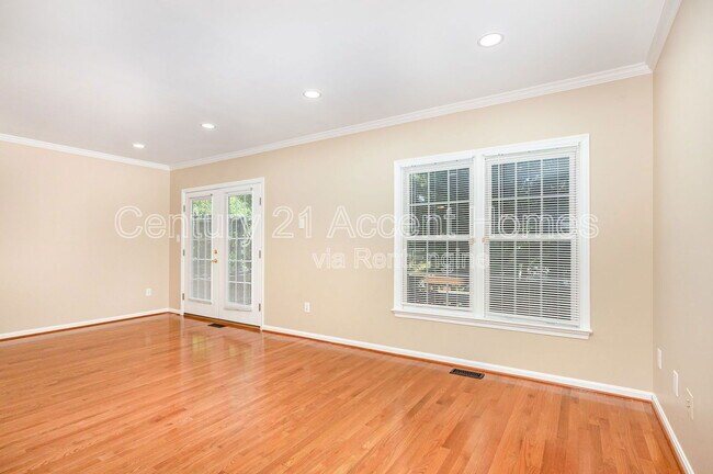 Building Photo - 8002 Tanworth Ct