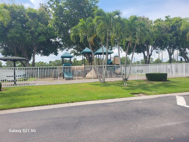 Building Photo - 13242 SW 146th St