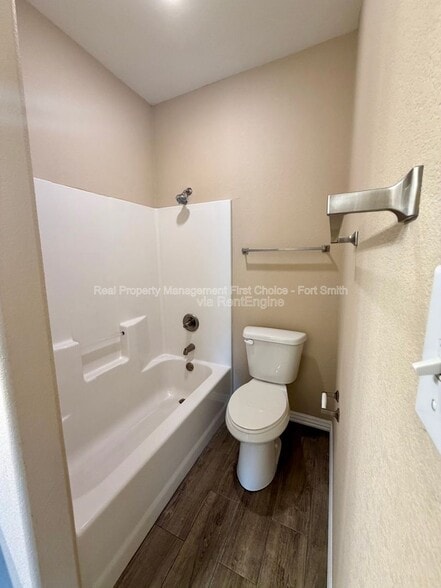 Building Photo - 6605 Leightyn Ln