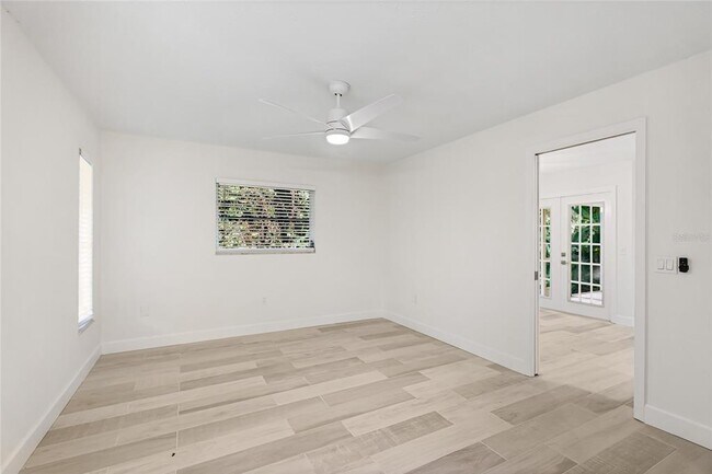 Building Photo - 2202 Cork Oak St W