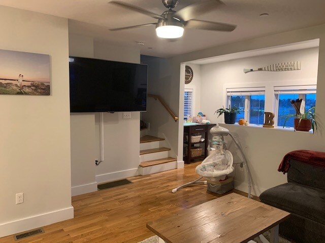 Living Room - 51 Glen Rd