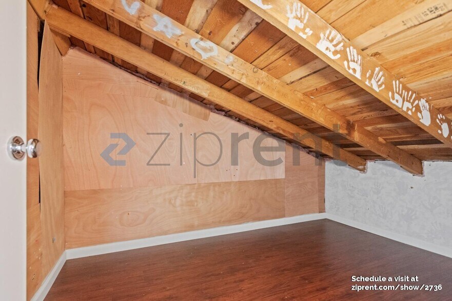 Building Photo - 644 Celestial Ln
