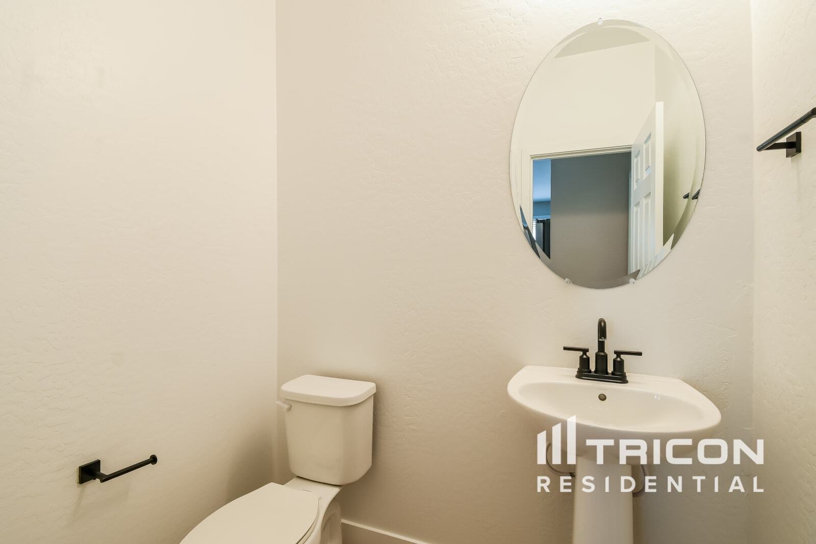 Building Photo - 9314 E Strobe Ave