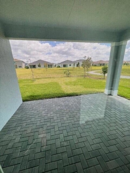 Building Photo - 19040 Croft Mill Xing