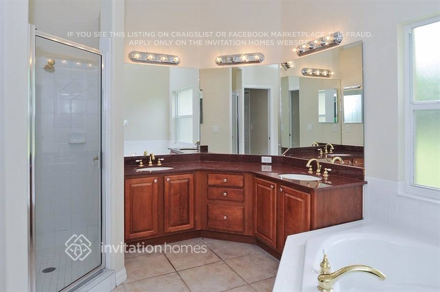 Building Photo - 5547 Foxtail Ct
