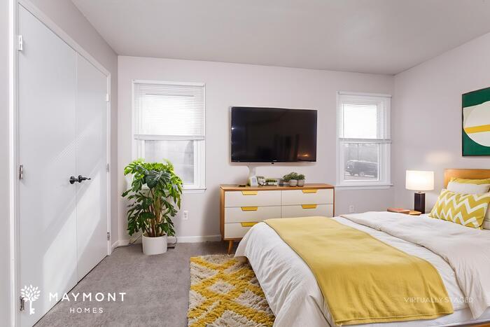 Building Photo - 406 Pine Run