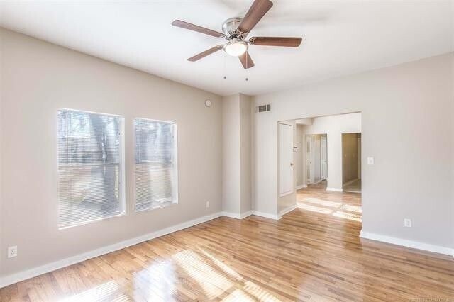 Building Photo - 1326 S Carthage Ave