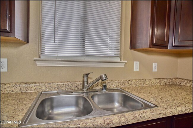Building Photo - 1037 Callisto Ct
