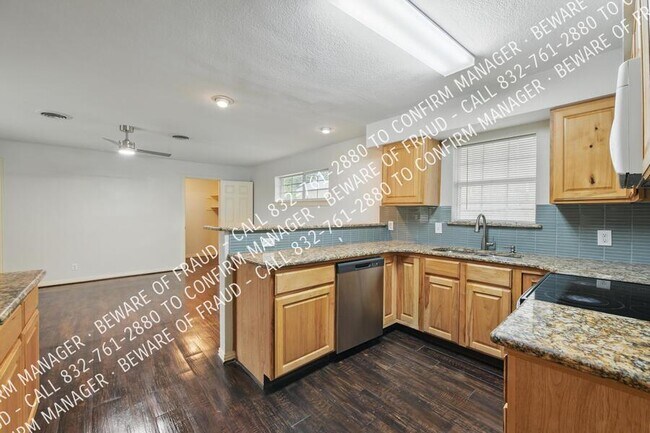 Building Photo - 506 E Alexander Ln