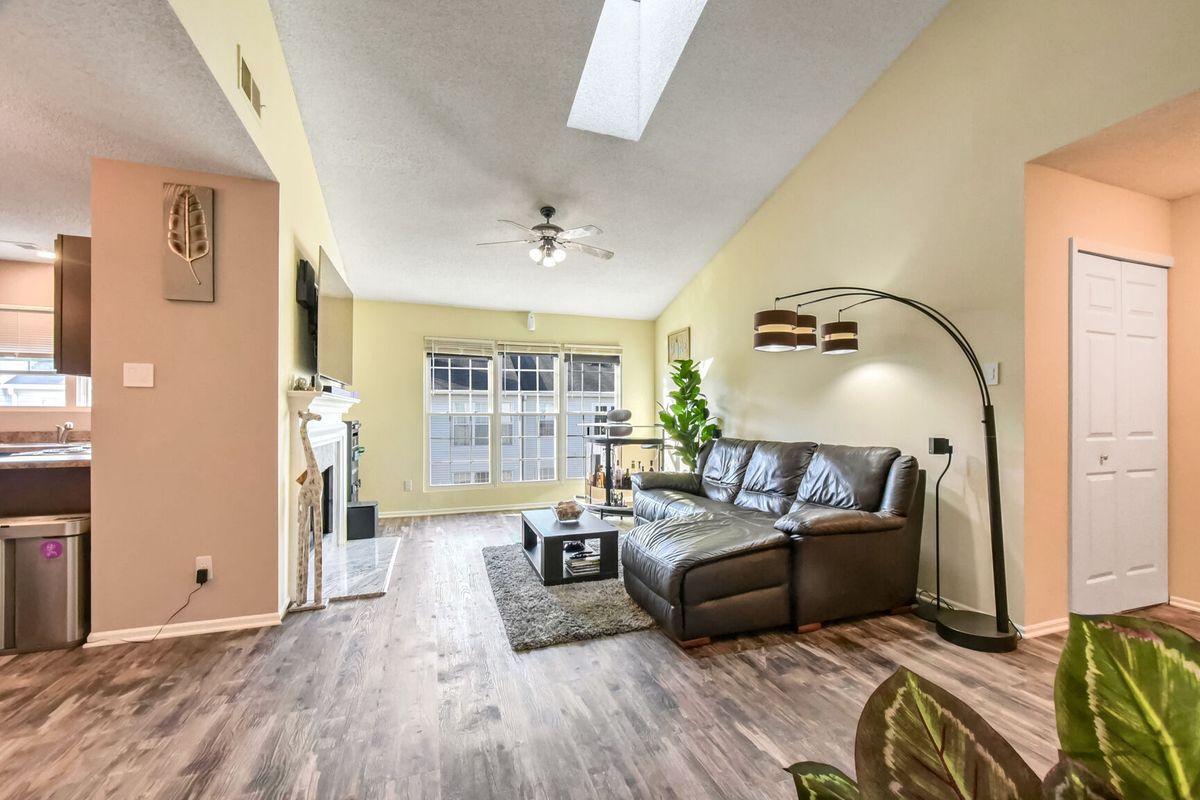 Building Photo - 1107 Huntmaster Terrace NE