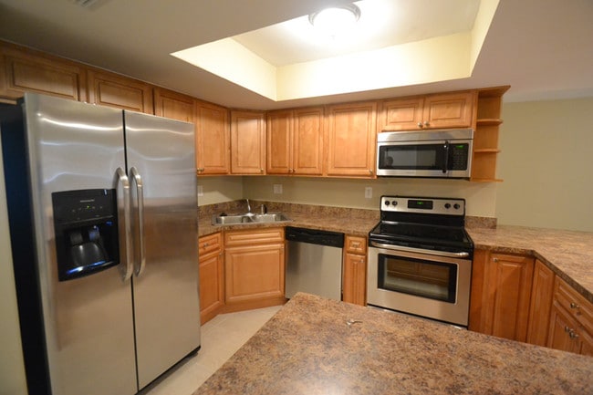 Building Photo - 8954 SW 52nd Pl