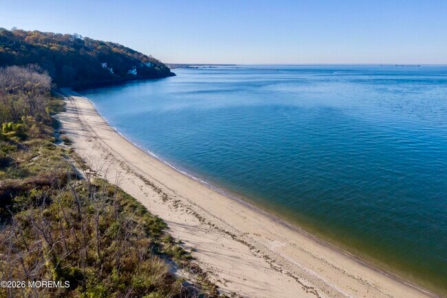 Building Photo - 13 Halfmoon Ct