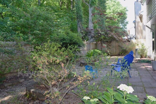 Building Photo - 1125 Lady Ashley Dr