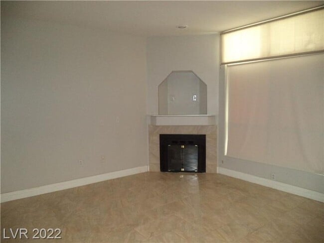 Building Photo - BEAUTIFUL FIRST FLOOR CONDO IN GATED COMMU...