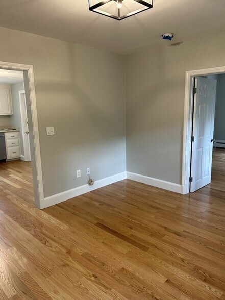 Building Photo - 30 Beecher Pl