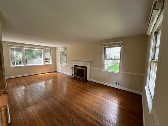 Building Photo - 4408 Glenridge St