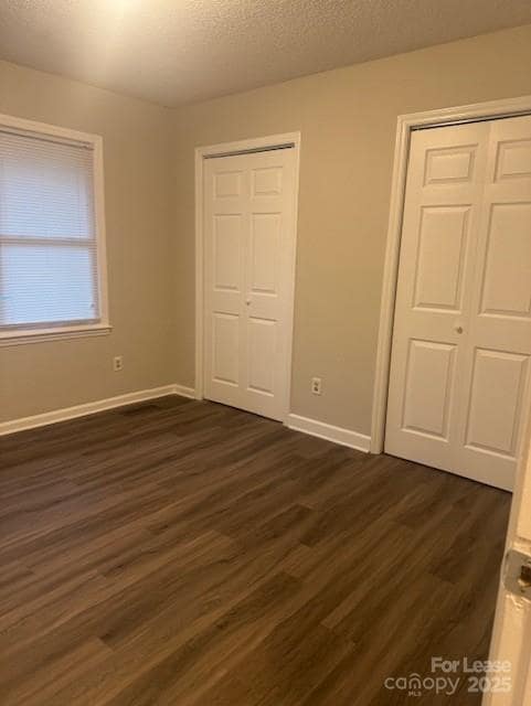 Building Photo - 3018 Oakdale Dr