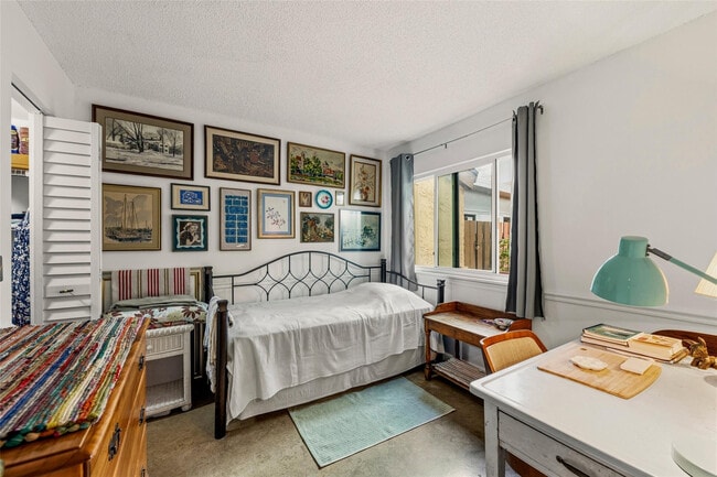 Building Photo - 2136 SW 81st Way