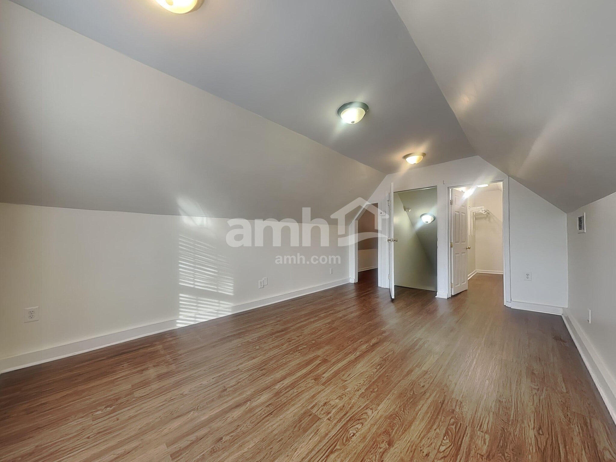 Building Photo - 4082 Colton Dr