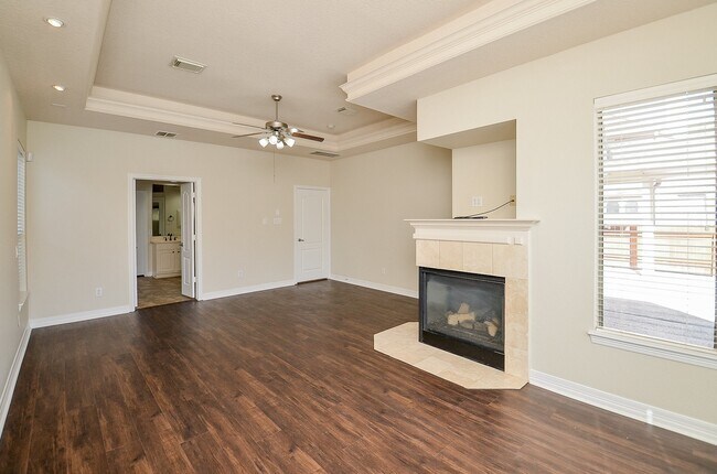 Building Photo - 5615 Bent Arbor Ln