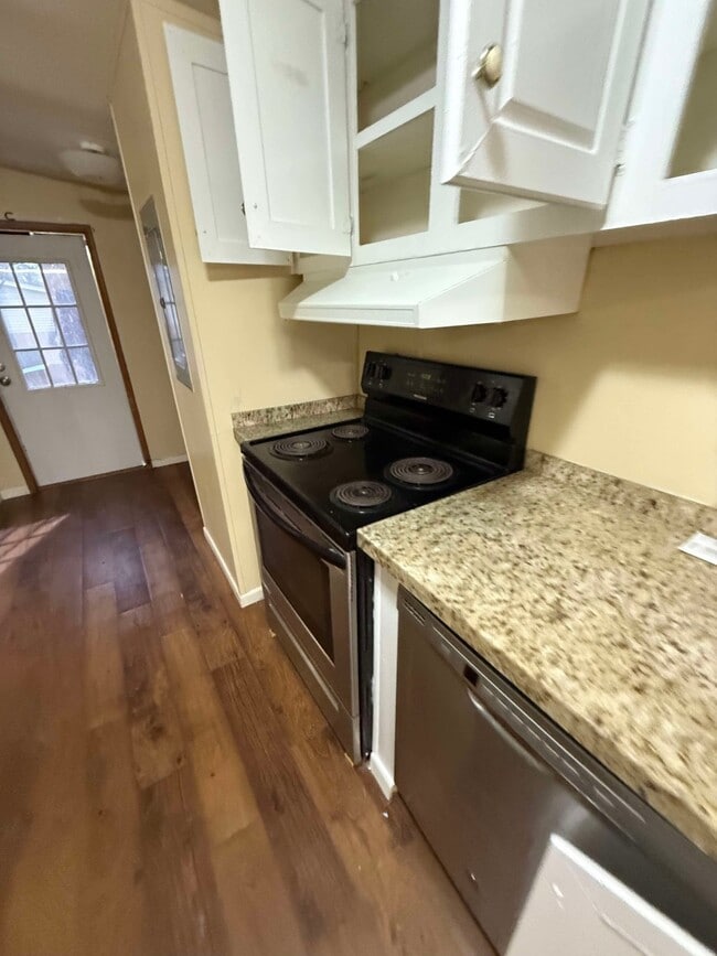 Building Photo - 16484 Brittany Way