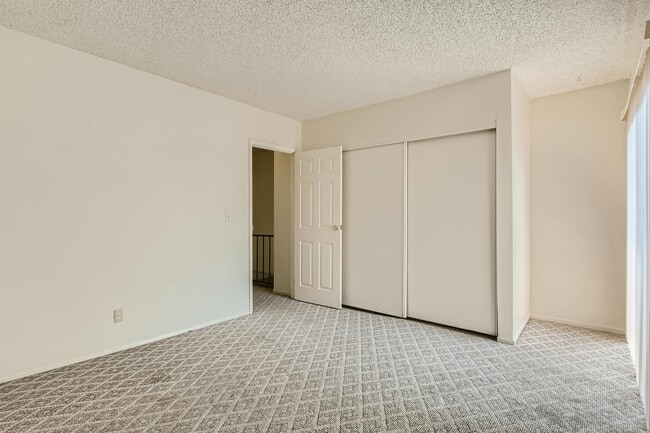 Building Photo - 5957 Vegas Dr