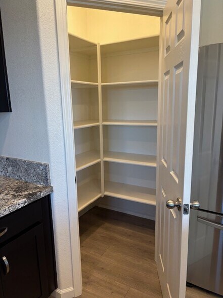 kitchen pantry - 7201 Star Trail Way