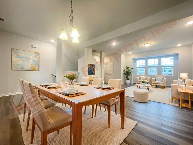 Building Photo - Charming 3 Story 4 Bedrooms with 1st Floor Guest Suite Townhome @ Smith Farm, Apex, Available Now!