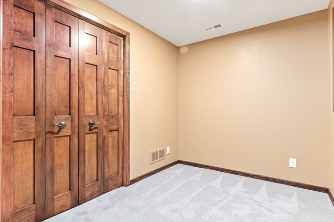 Building Photo - 7210 Juniper Ave