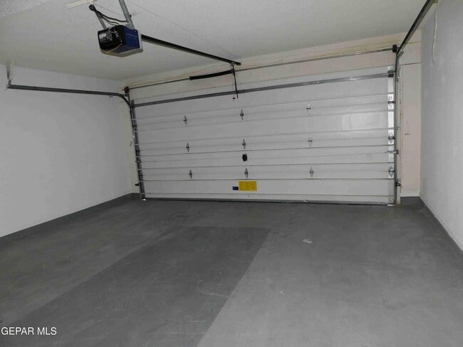 Building Photo - 8695 Pilgrimage Cir