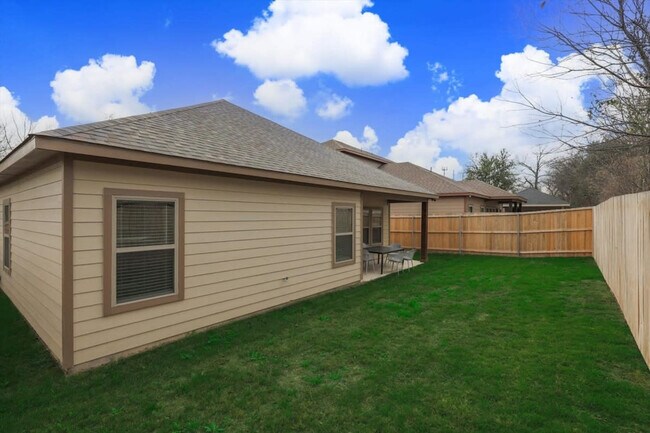 Building Photo - 441 Avenue A