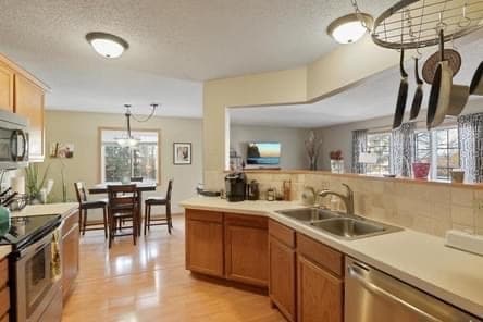 Building Photo - 961 Santa Vera Dr