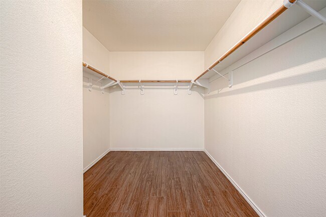 Building Photo - 19839 Rustic Lake Ln