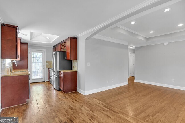 Building Photo - 1670 Cecilia Dr SE