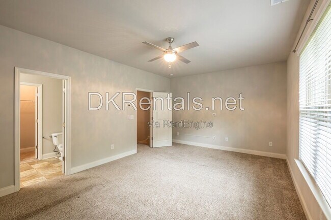 Building Photo - 6220 Trickle Bnd