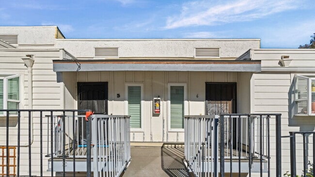 Building Photo - 1281 34th St