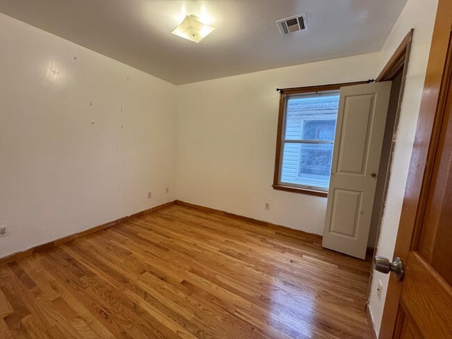 Building Photo - 162 W 53rd St