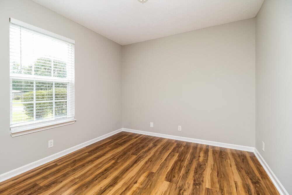 Building Photo - 1339 Macduff Dr