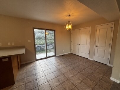 Building Photo - Beautiful Townhomes