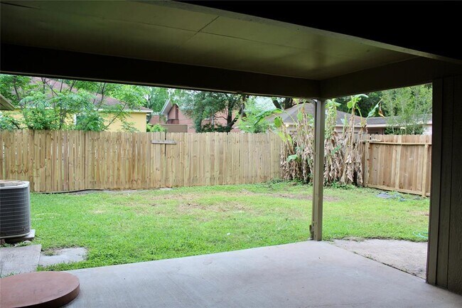 Building Photo - 17723 Mossforest Dr