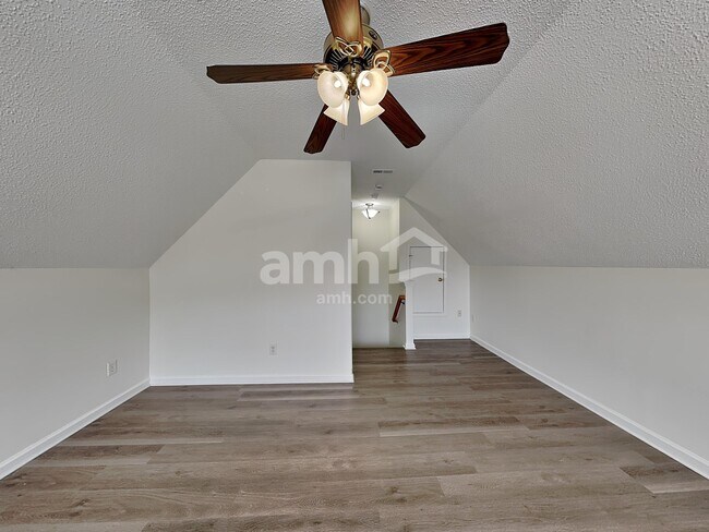 Building Photo - 2839 Oakglade Ct