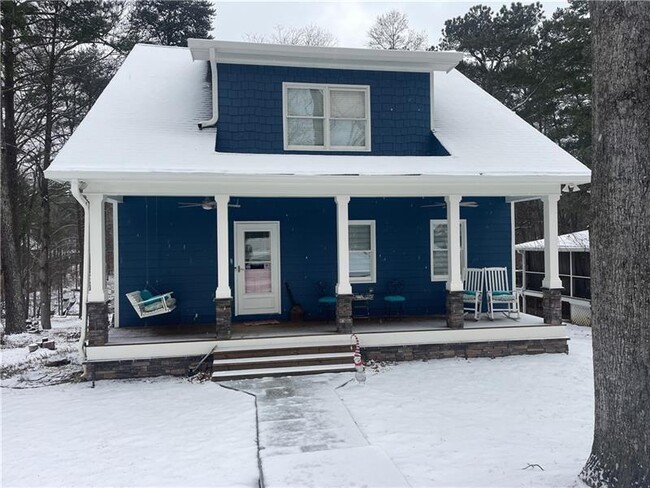 Building Photo - 4060 Merritt Dr