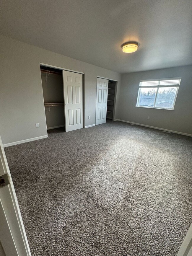 Building Photo - 1591 N Tinitun Cir