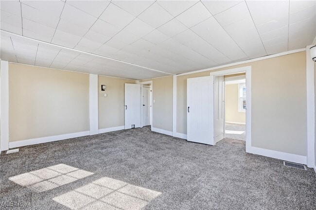 Building Photo - 12192 Leffingwell Rd