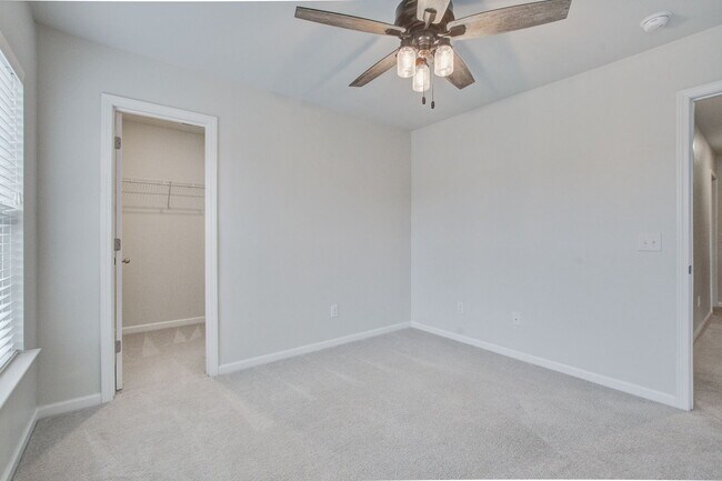 Building Photo - 602 Mountain Laurel Cir