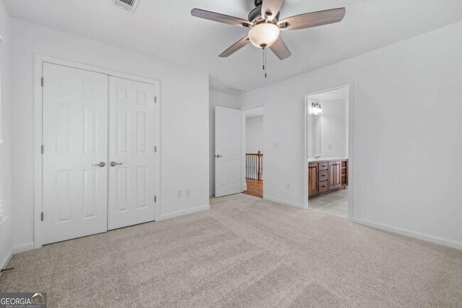 Building Photo - 1475 Boomer Cir
